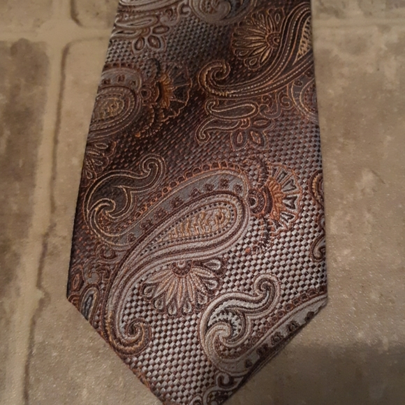 Men's necktie - Picture 2 of 3